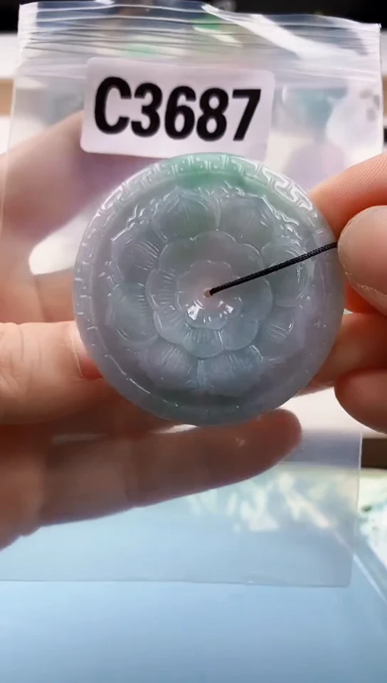 翡翠未镶嵌颈饰天然翡翠吊坠挂件