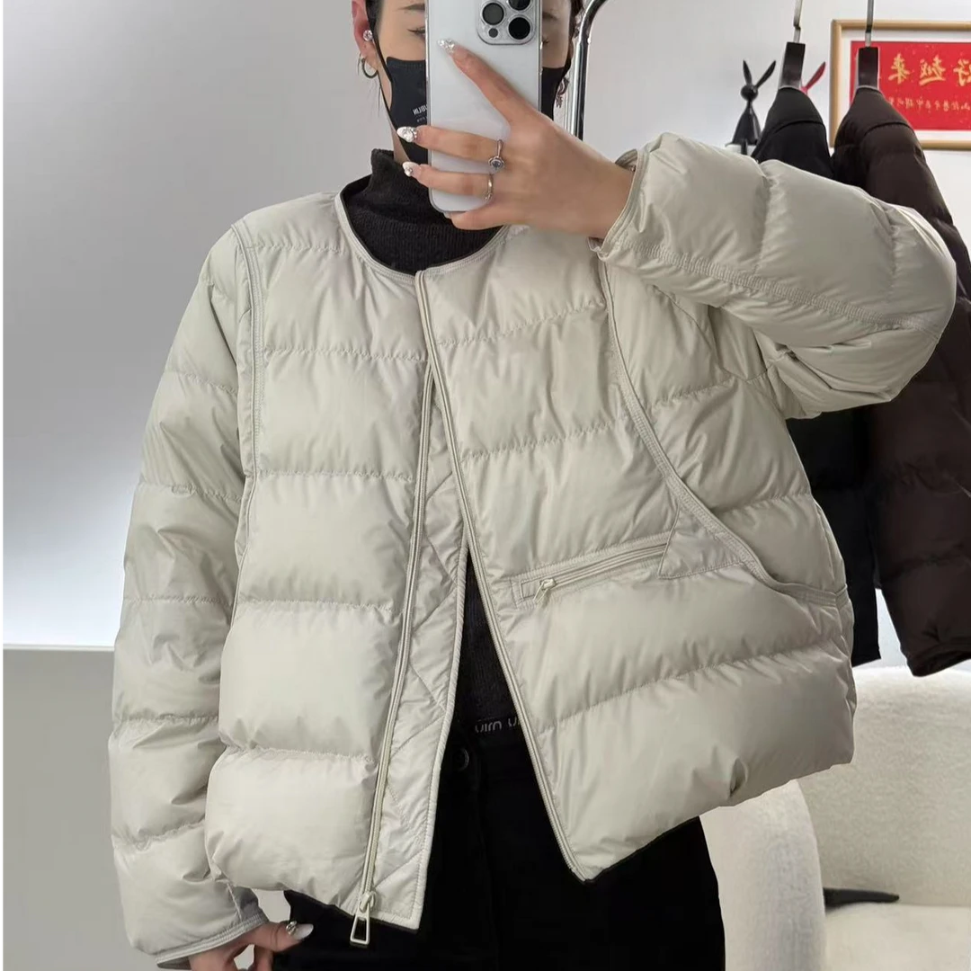 90白鸭绒方圆领短款羽绒服女