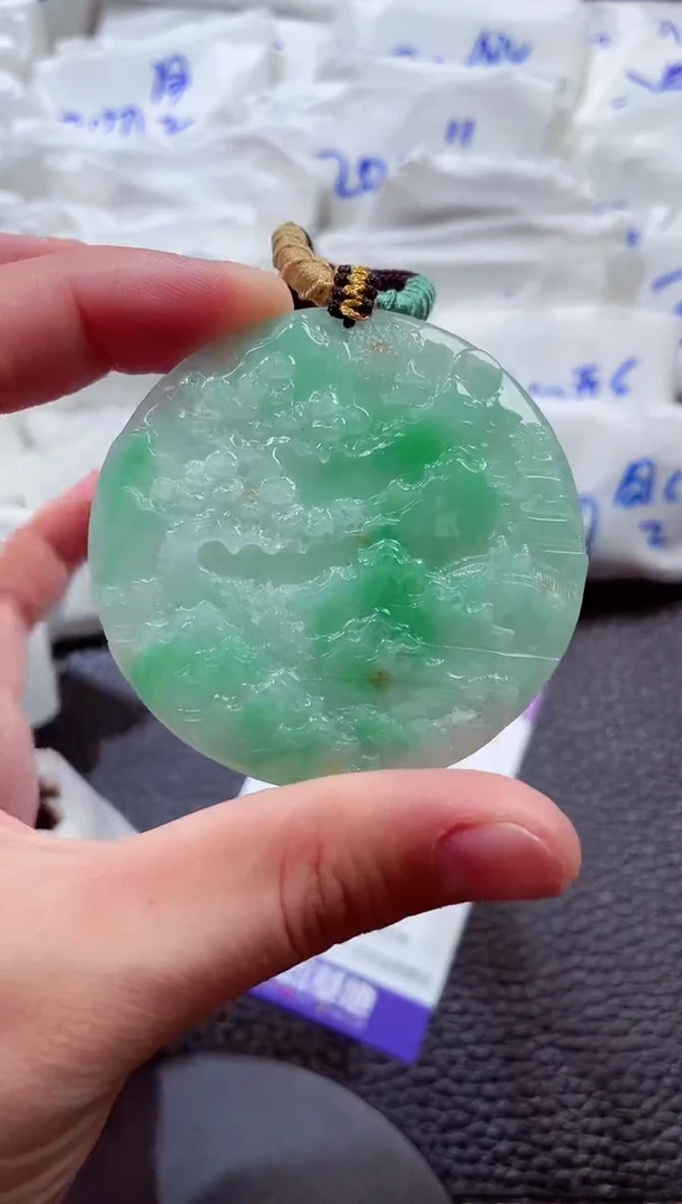 颈饰未镶嵌翡翠00007861