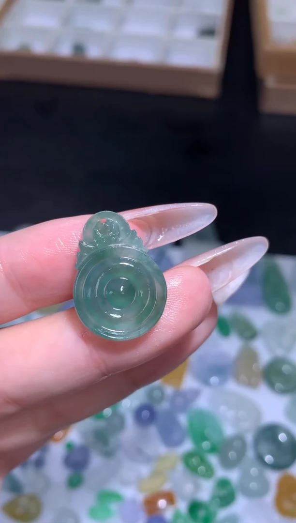 未镶嵌定制翡翠福贝