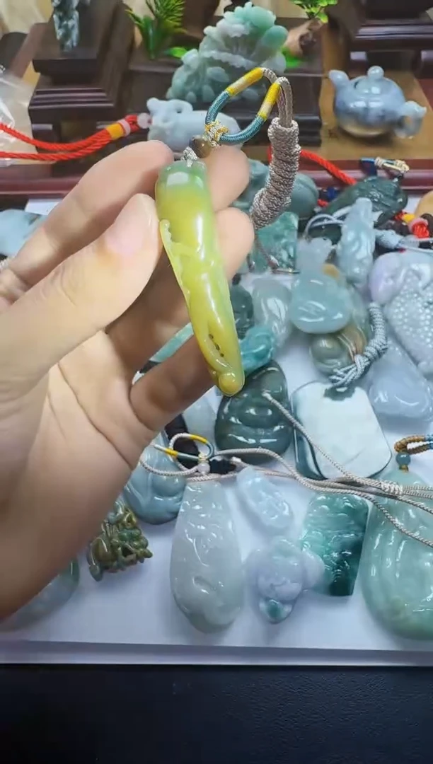 吊坠(不含链)未镶嵌翡翠1