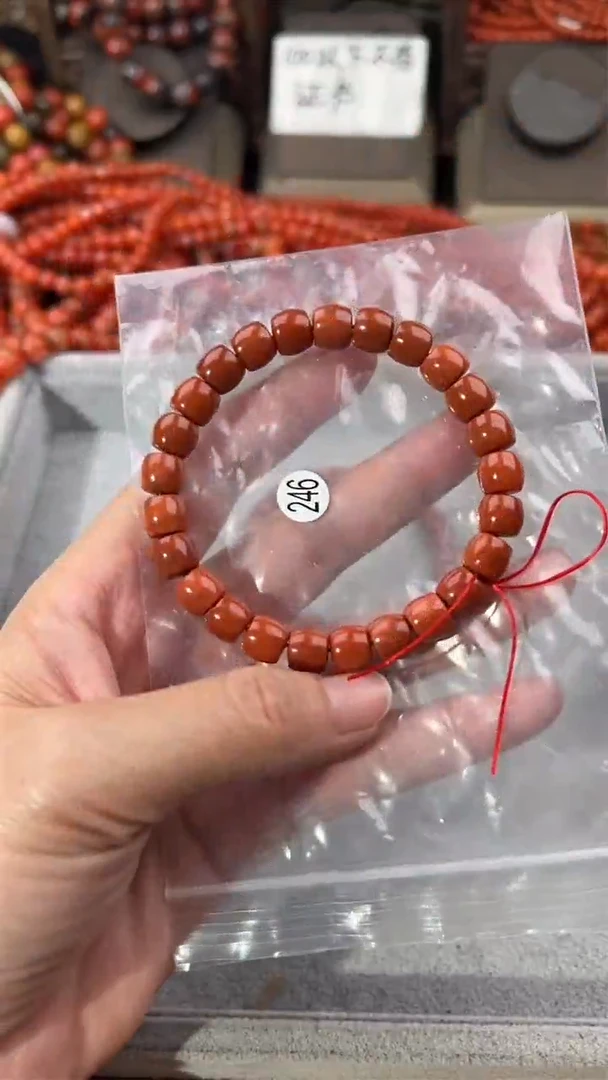 南红玛瑙手串未镶嵌8+