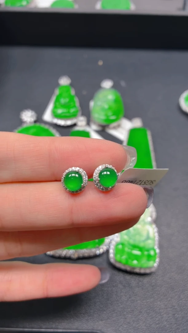 银S925镶嵌翡翠耳饰1