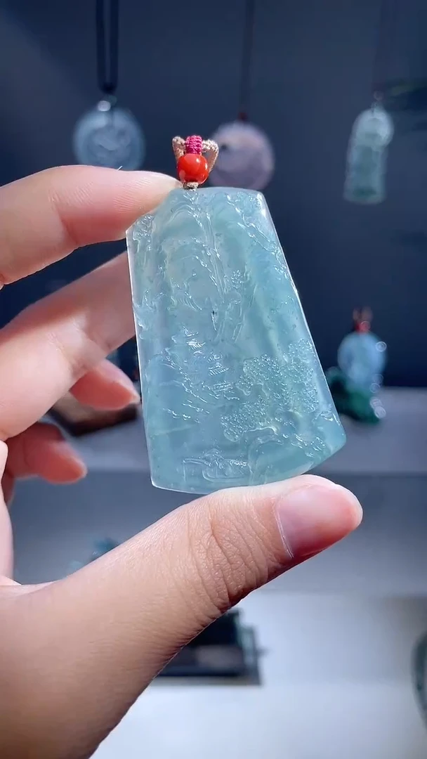 颈饰未镶嵌翡翠山水