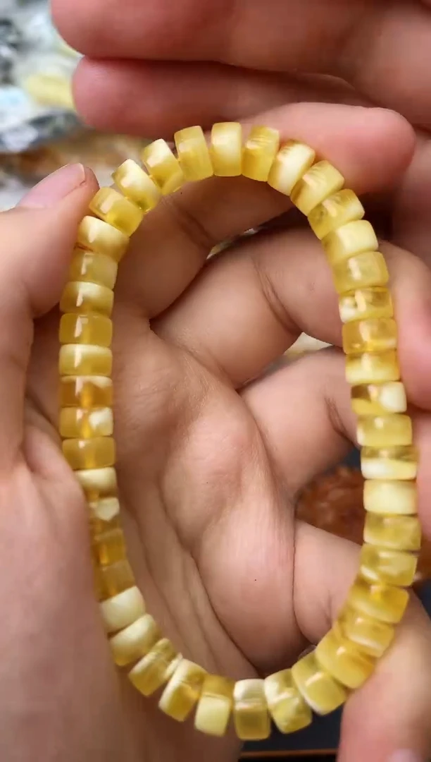 未镶嵌琥珀珠宝奇石58