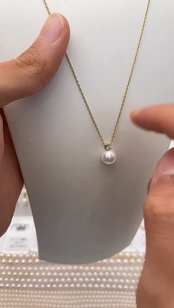 吊坠(赠链)18K金镶嵌海水珍珠戴妃吊坠