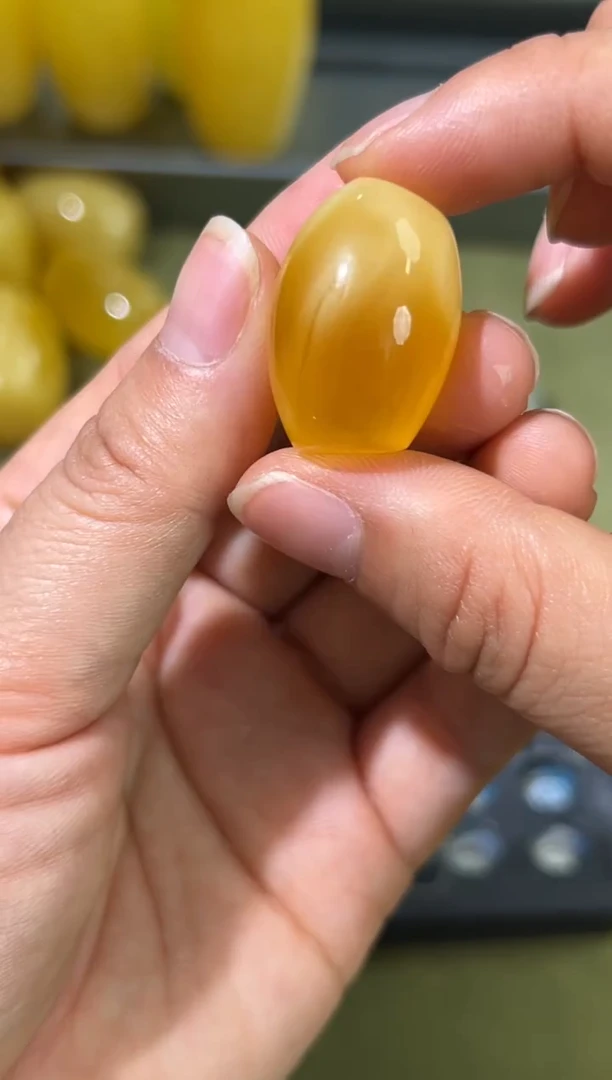 裸石琥珀未镶嵌琥珀蜜蜡吊坠