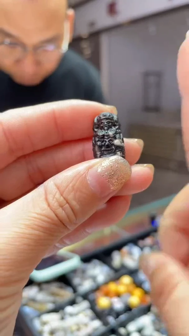 玛瑙/玉髓颈饰未镶嵌104珠改饰品