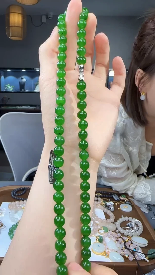 和田玉未镶嵌颈饰1