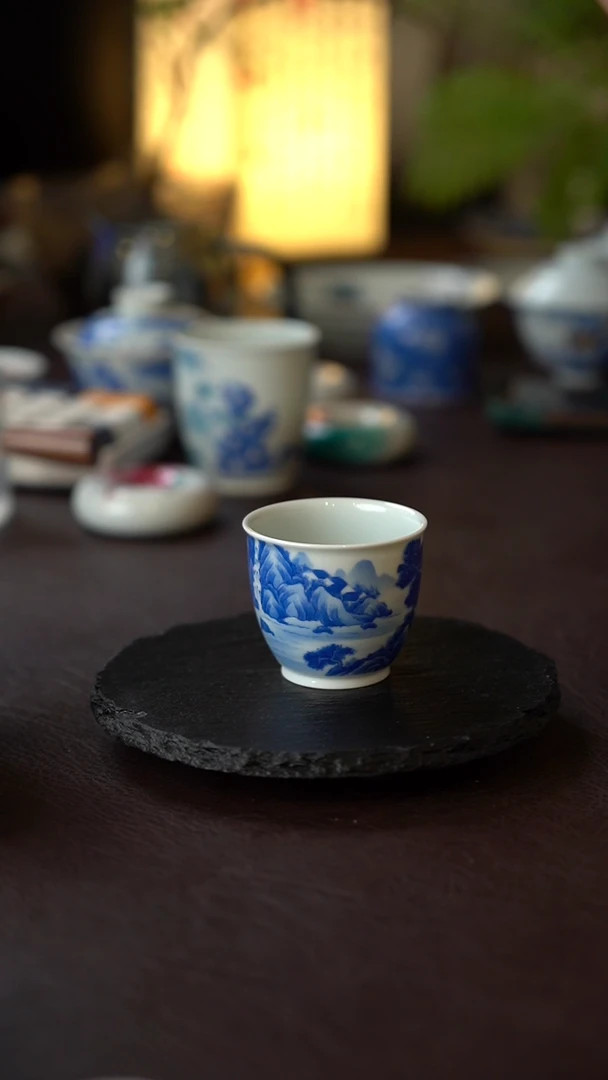 景德镇全手工手绘青花山水小缸杯