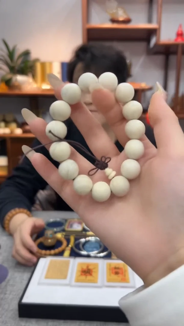 【闪购商品】香樟木手串/手链102449-香樟木手串