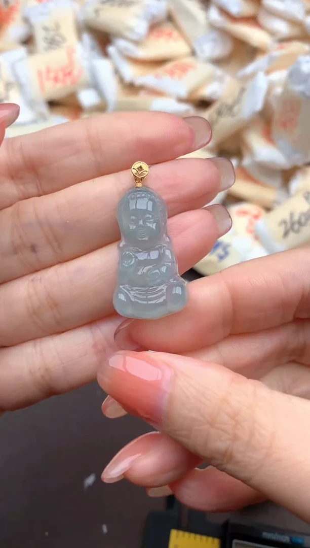 翡翠挂件18K金镶嵌一