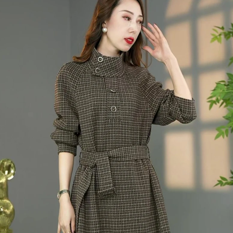 原创设计师款高货秋冬欧版洋气加厚保暖格子裙遮肉显瘦连衣打底裙