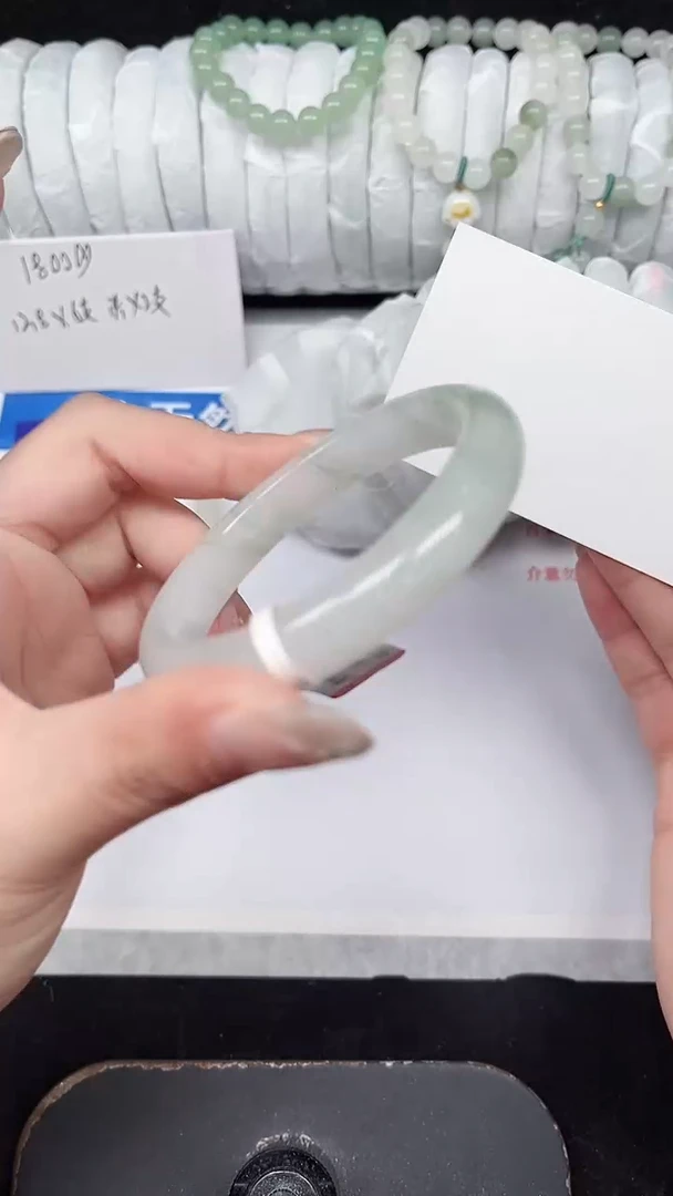 未镶嵌手镯石英质玉66-56/57