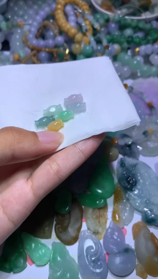翡翠挂件未镶嵌暖*暖MJX023325