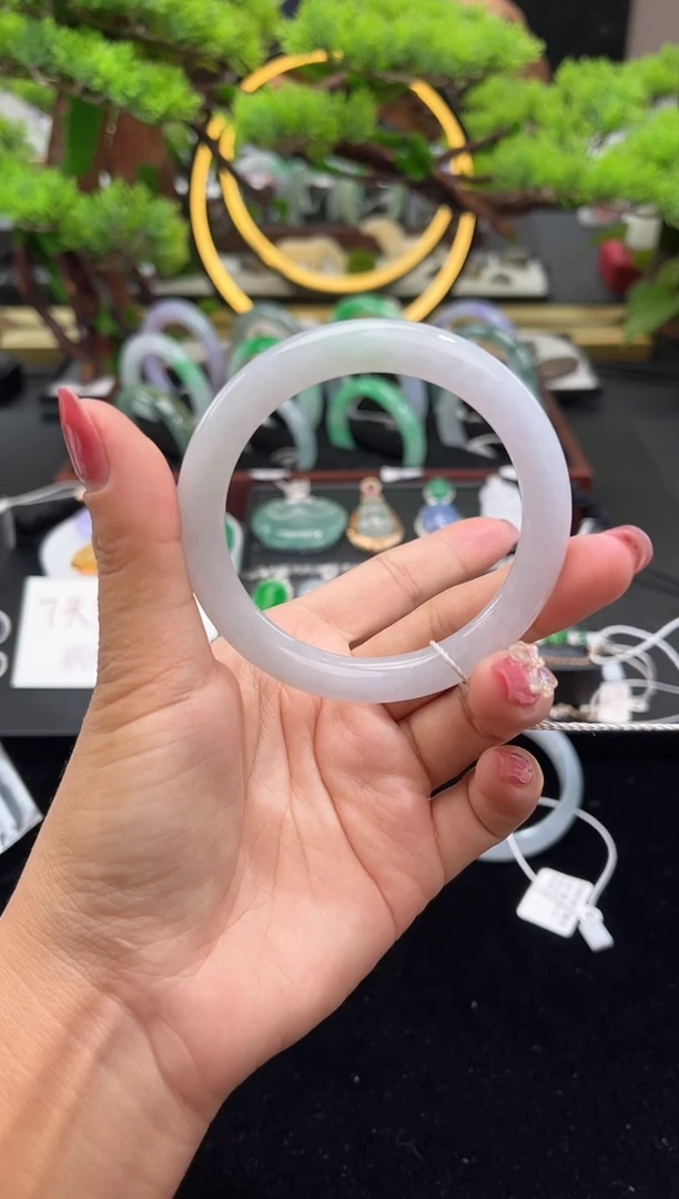 未镶嵌手镯翡翠手镯