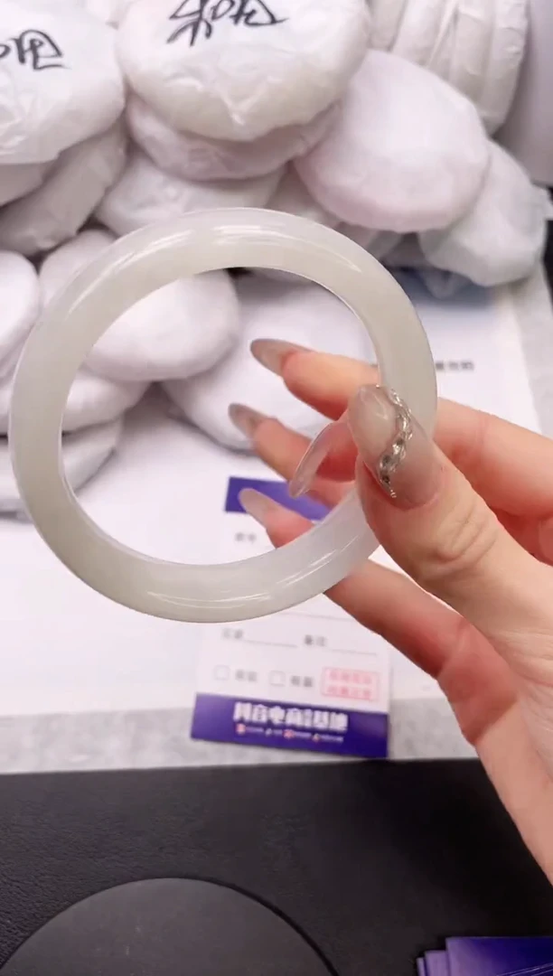 【闪购商品】和田玉手镯未镶嵌26K328-60