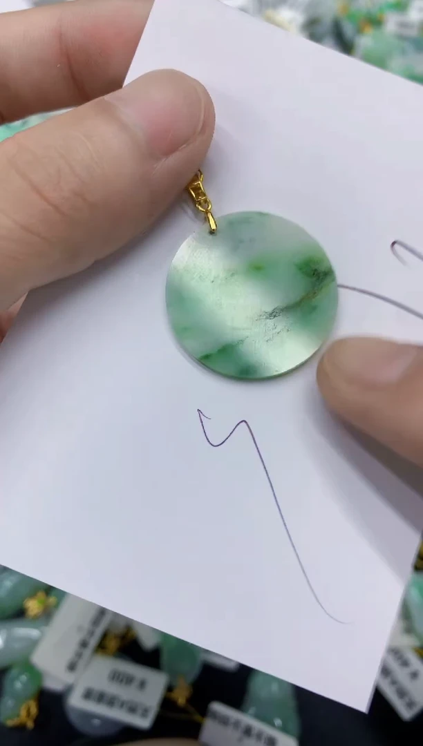 颈饰未镶嵌翡翠翡翠