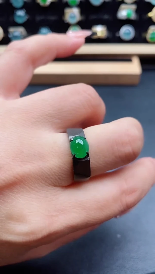 银S925镶嵌戒指翡翠1