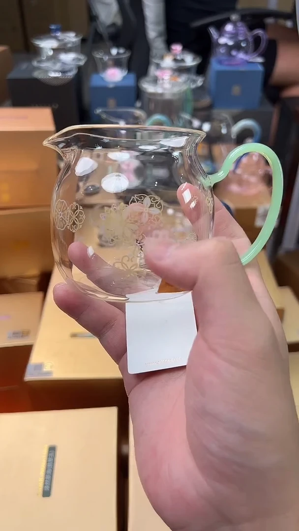 @@禾器晶彩美满皮球花