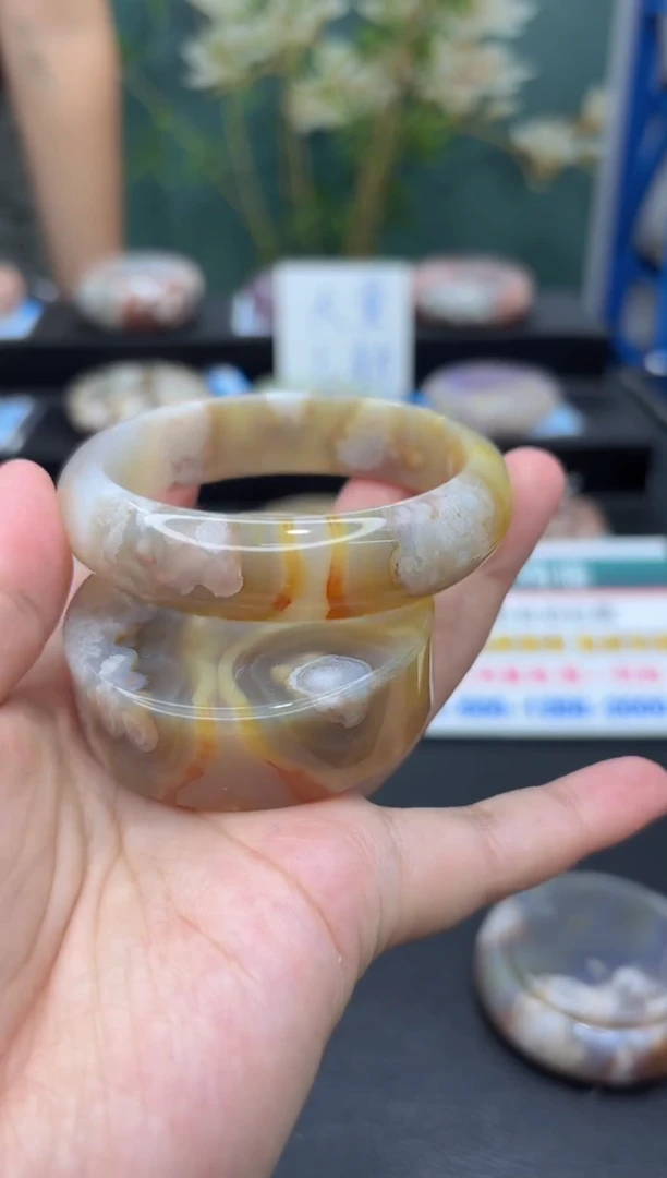 未镶嵌手镯石英质玉A689(56圈赠送镯心)