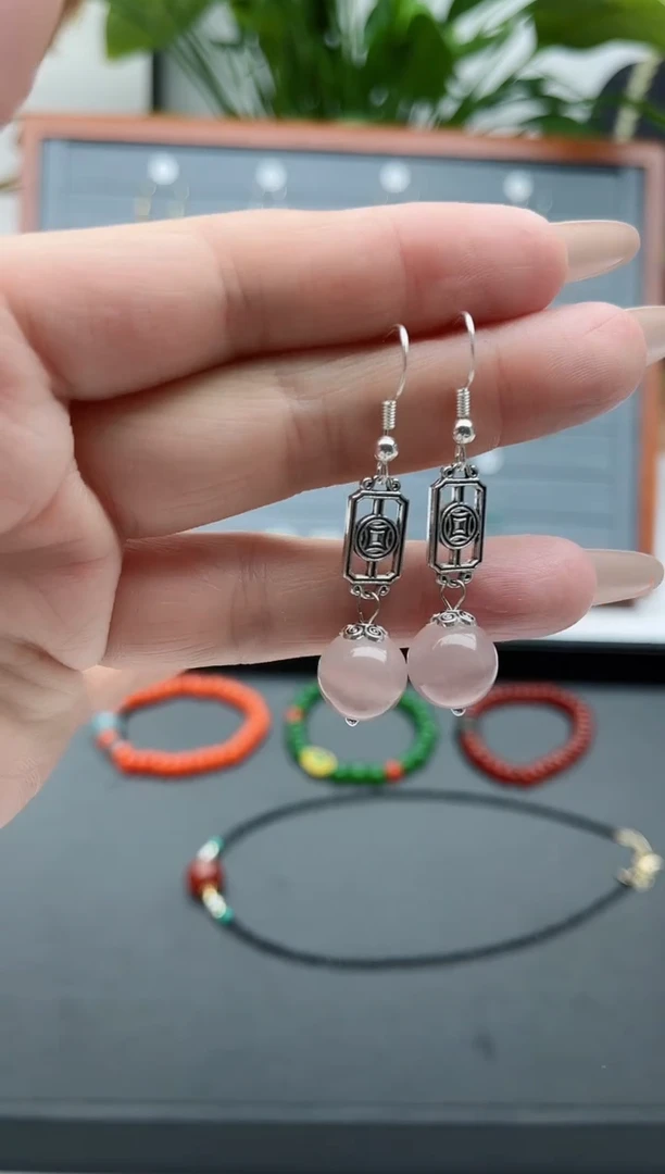 【闪购商品】石英质玉耳饰银S925镶嵌301