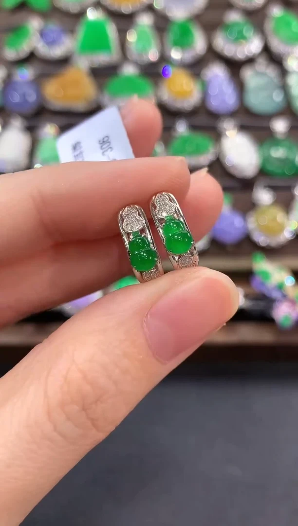 18K金镶嵌翡翠耳饰冬日珠宝Q5