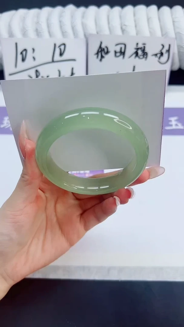 未镶嵌手镯石英质玉153/56.5DL