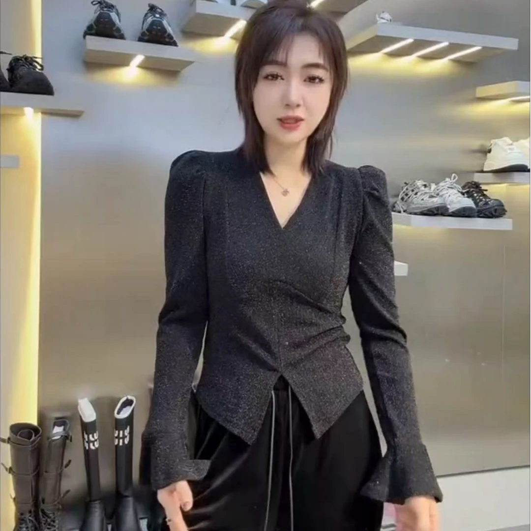 2025年新款喇叭袖V领设计气质显瘦小衫1116