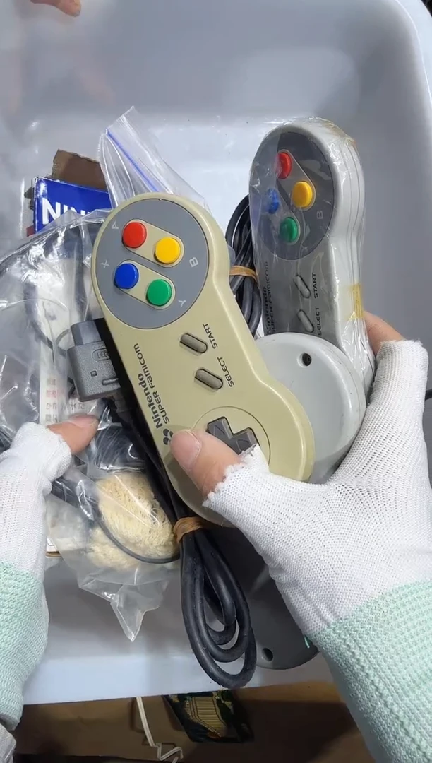 8新0****3   018中古商品，瑕疵品，不保好坏。