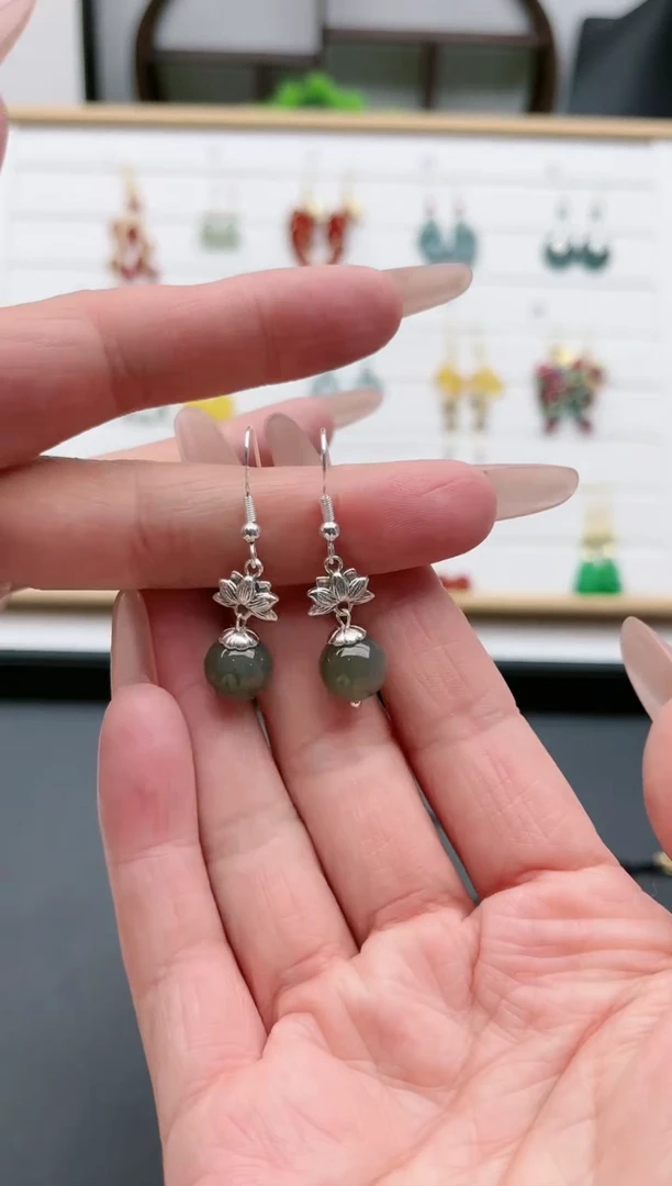 【闪购商品】和田玉耳饰银S925镶嵌8860