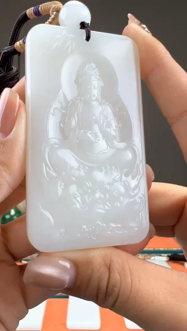 【闪购商品】和田玉颈饰未镶嵌1