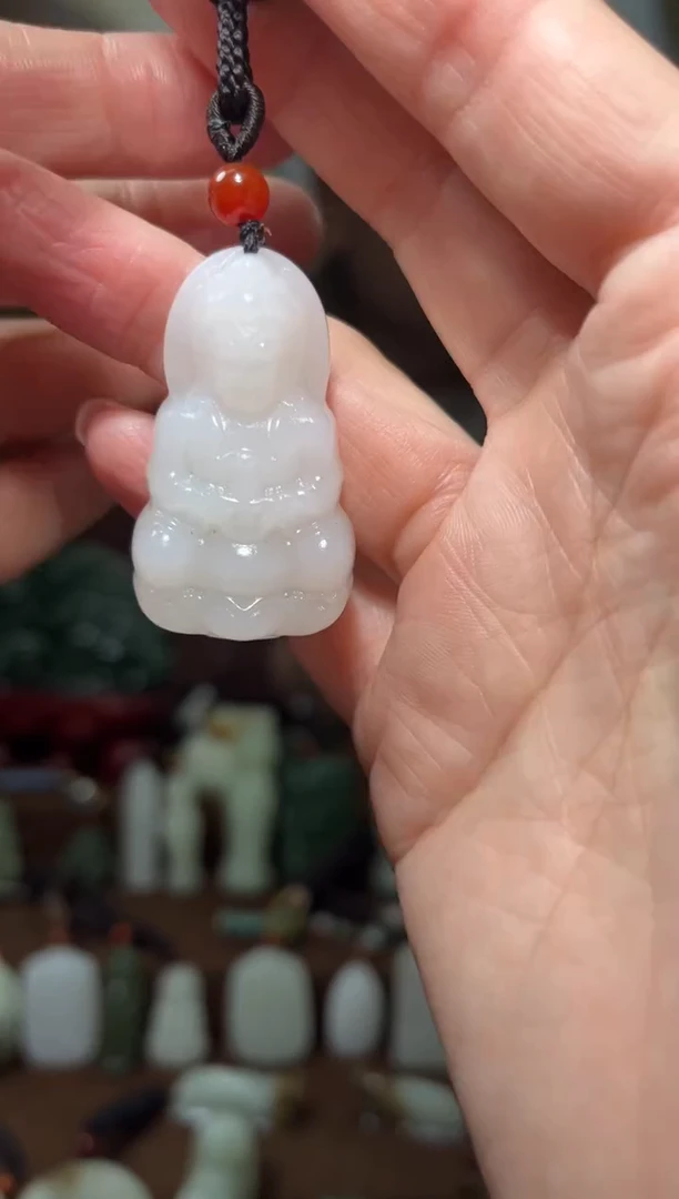 颈饰未镶嵌和田玉·