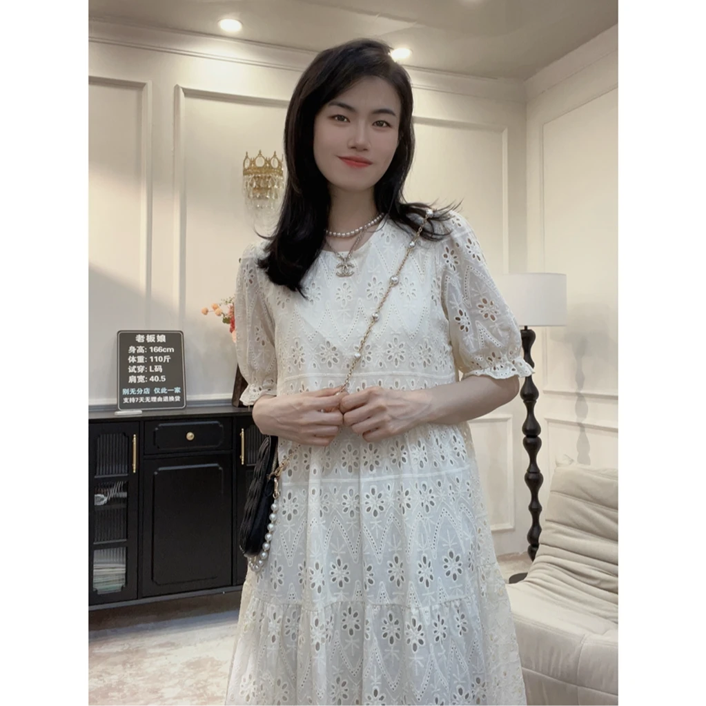 夏季新款法式复古重工镂空提花圆领宽松中长款连衣裙pp