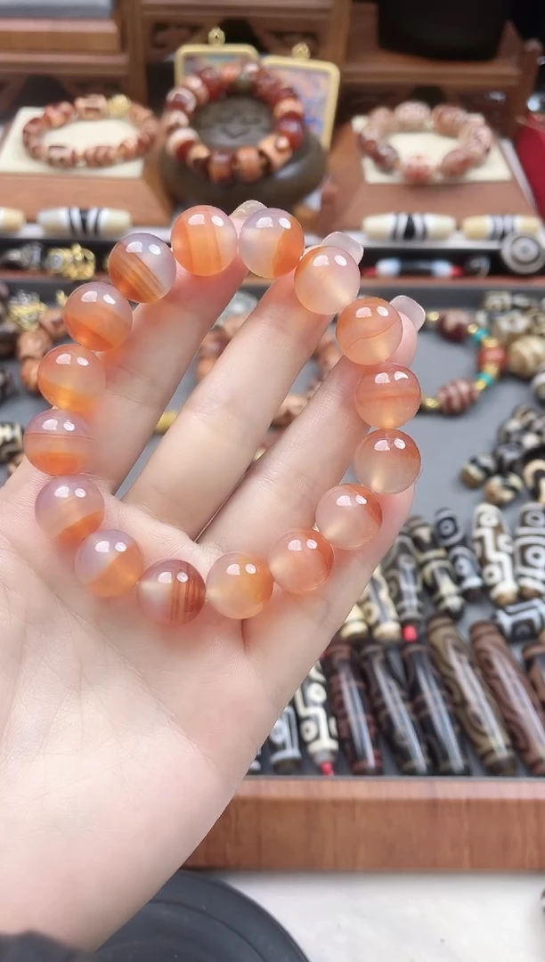 未镶嵌珠珠玛瑙/玉髓么么色药师手串