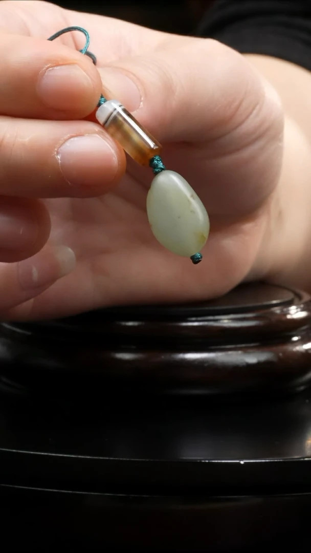 【闪购商品】和田玉吊坠(不含链)未镶嵌3.9克和田玉原石