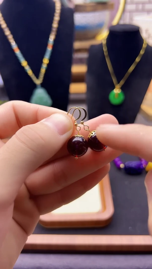 【闪购商品】血珀耳饰14K金镶嵌E329