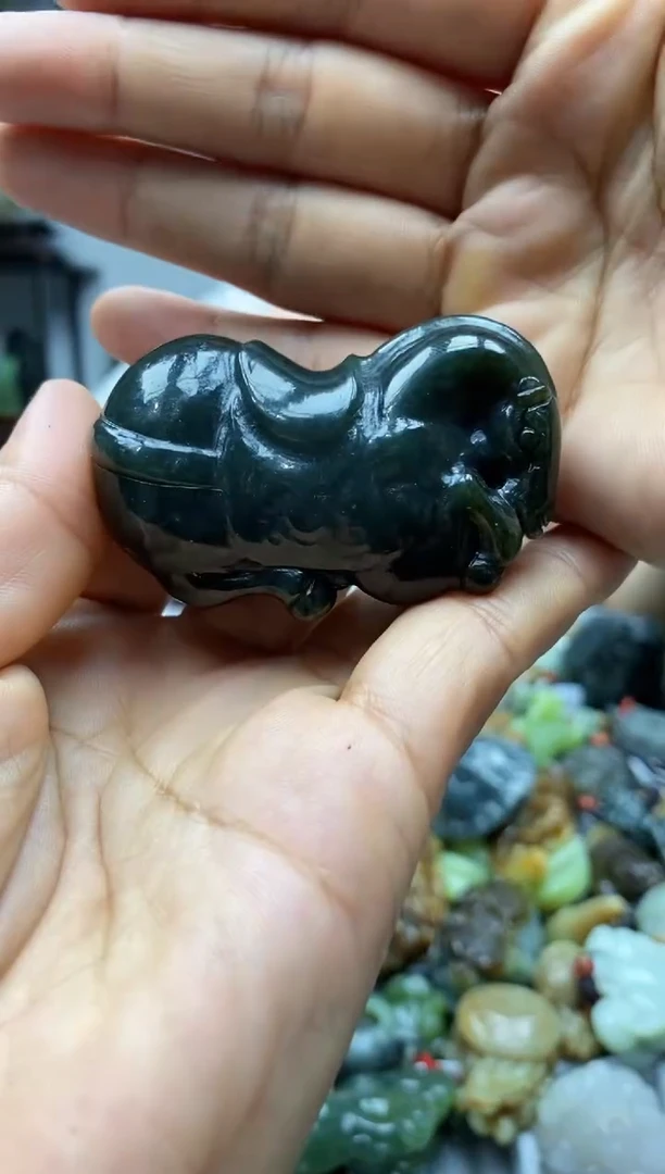 未镶嵌和田玉把件1