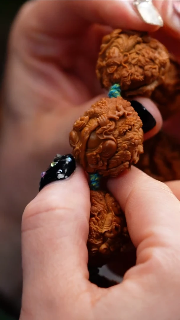 【闪购商品】橄榄核吊坠橄榄核