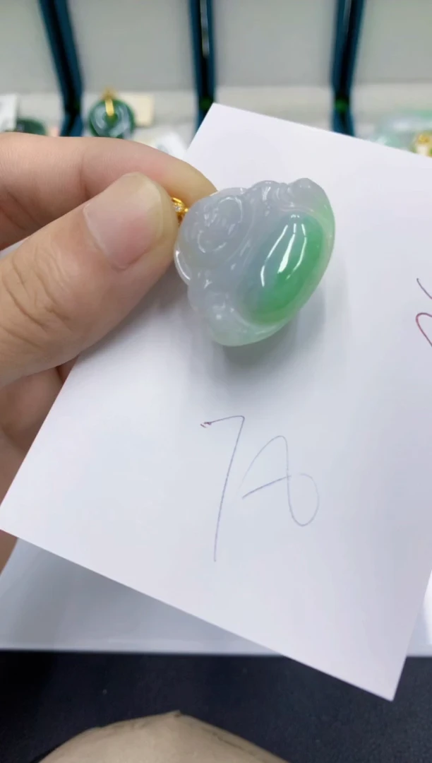 颈饰未镶嵌翡翠翡翠