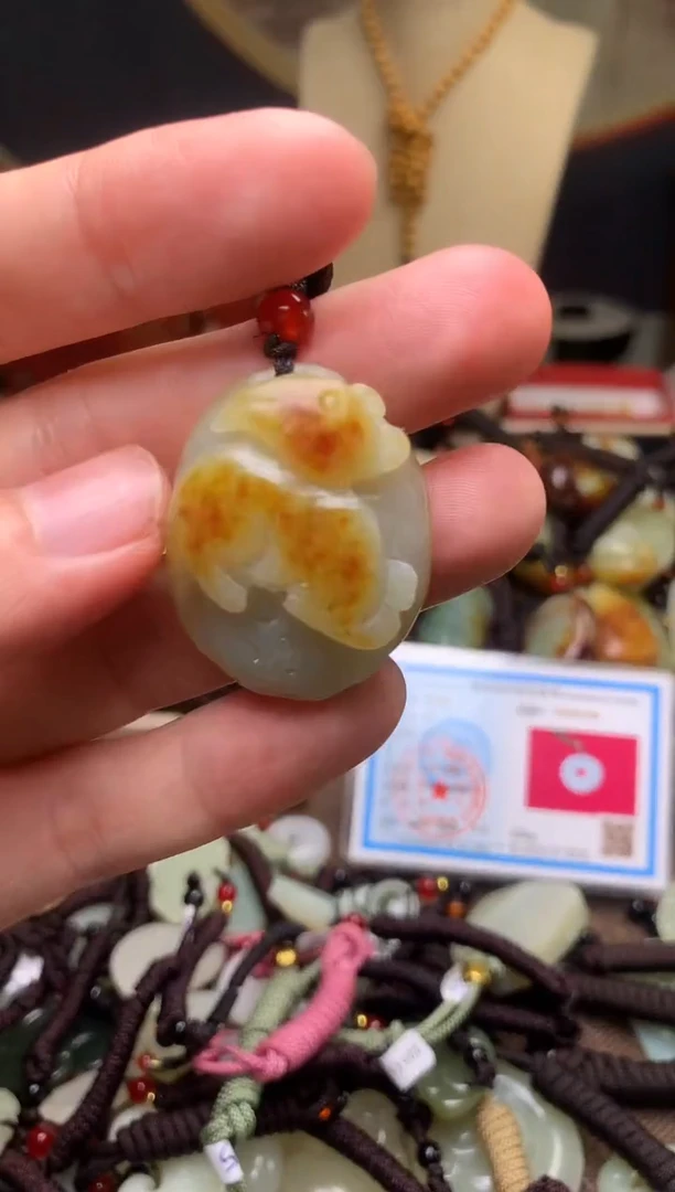 颈饰未镶嵌和田玉新疆料青海料清水和田玉吊坠