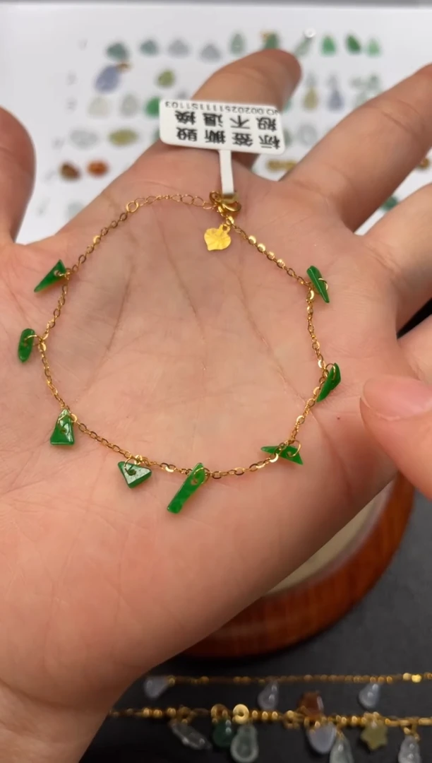 套链18K金镶嵌翡翠一个JK688