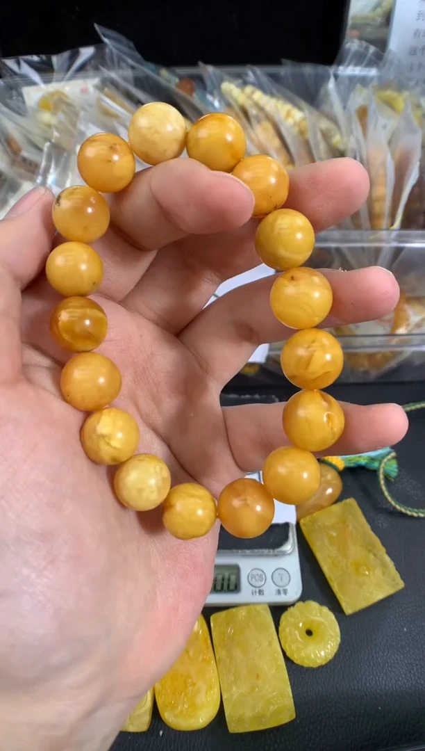 蜜蜡未镶嵌珠宝奇石1