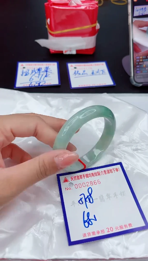 翡翠手镯未镶嵌111111111