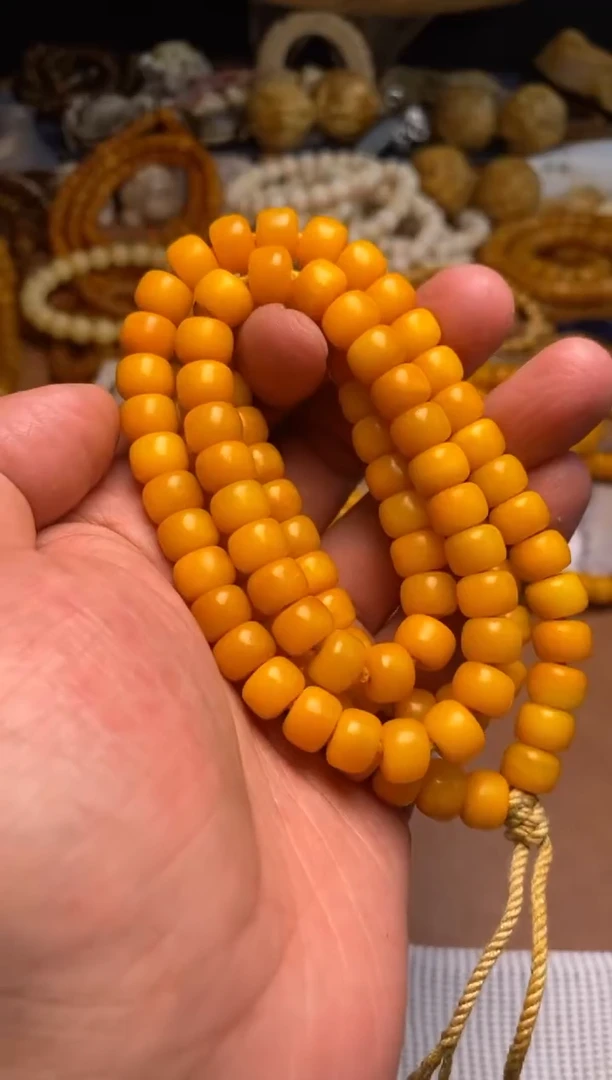 其他牛骨杂件191-超润蜜蜡色长串-有棕裂