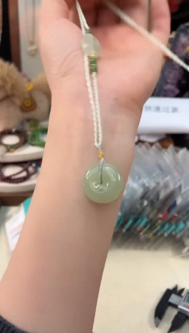 未镶嵌和田玉吊坠@@E921D017953