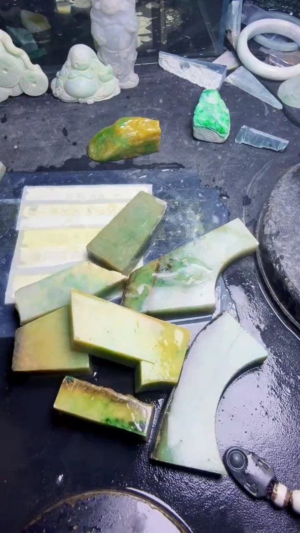 未镶嵌挂件翡翠特***星天然翡翠118