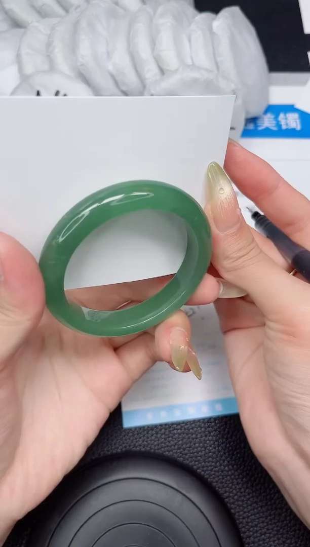 石英质玉手镯未镶嵌241-52