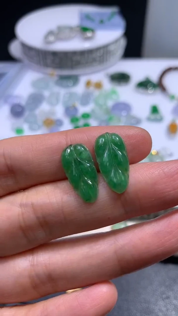 未镶嵌定制翡翠未镶嵌 定制翡翠