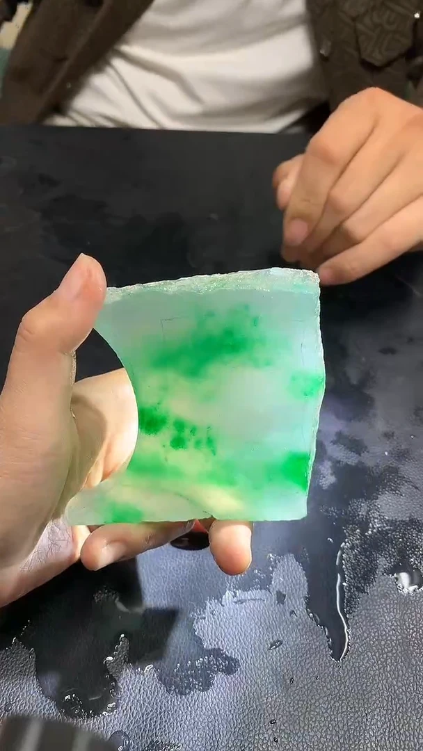 玉冰飘花边角毛坯